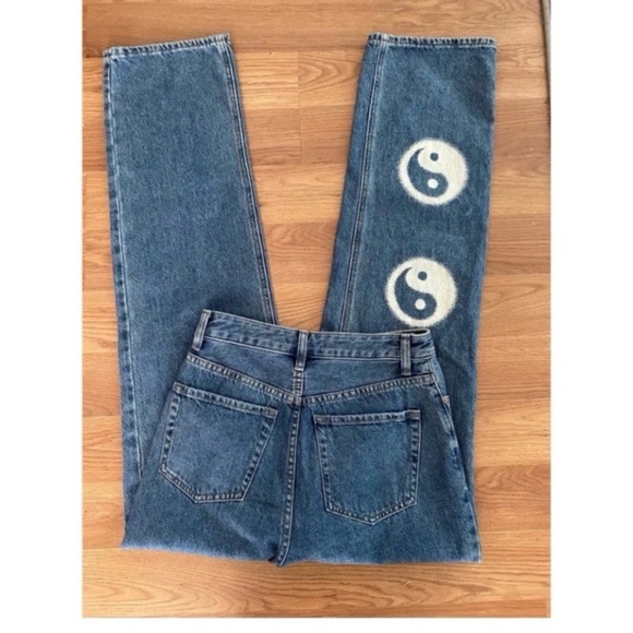 PACSUN Yin Yang 90’s Boyfriend Jeans - Picture 6 of 8